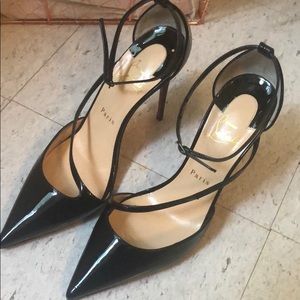 Christian Louboutin red bottom Fliketta Pumps